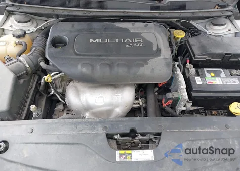 2015 Chrysler 200 S из США, поврежденный, VIN 1C3CCCBB5FN712153